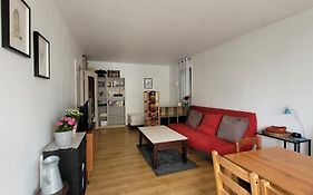 Appartement Lumineux Terrasse Calme Proche Metro